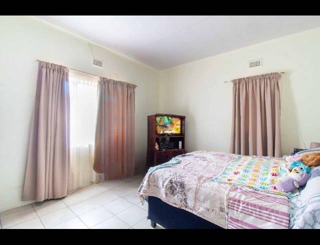 3 BEDROOM HOUSE FOR SALE IN BLUFF